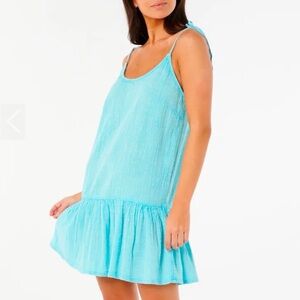 RIP CURL Women’s Classic Surf CoverUp II Women’s Electric Blue. Size XL